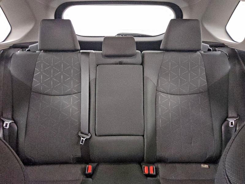 Фото 10 - TOYOTA RAV4