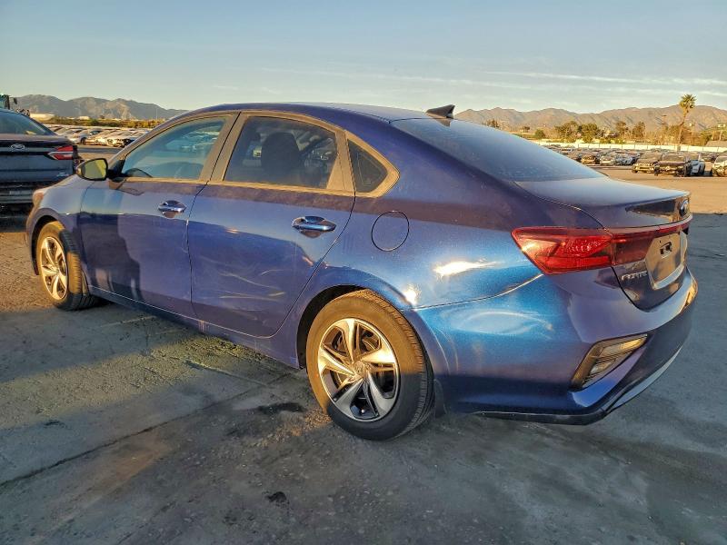 Фото 2 - KIA FORTE