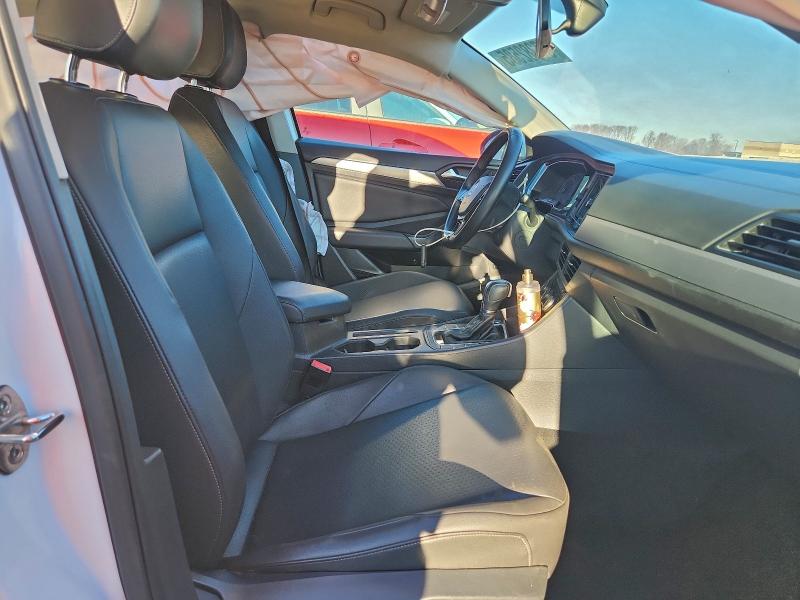 Фото 7 - VOLKSWAGEN JETTA