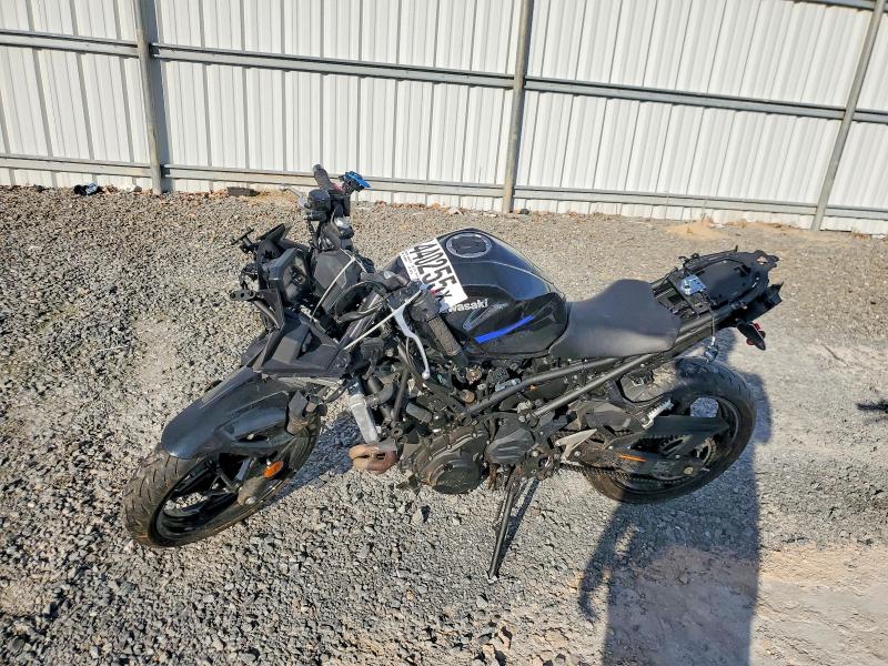 KAWASAKI EX500 A 2025