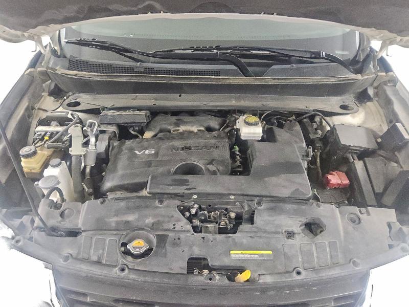 Фото 12 - NISSAN PATHFINDER