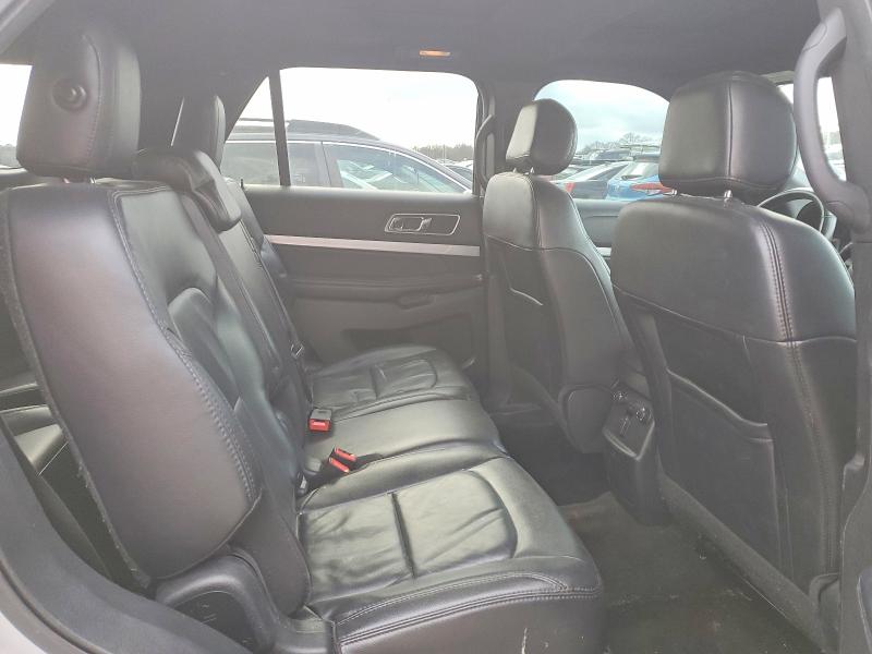 Фото 11 - FORD EXPLORER