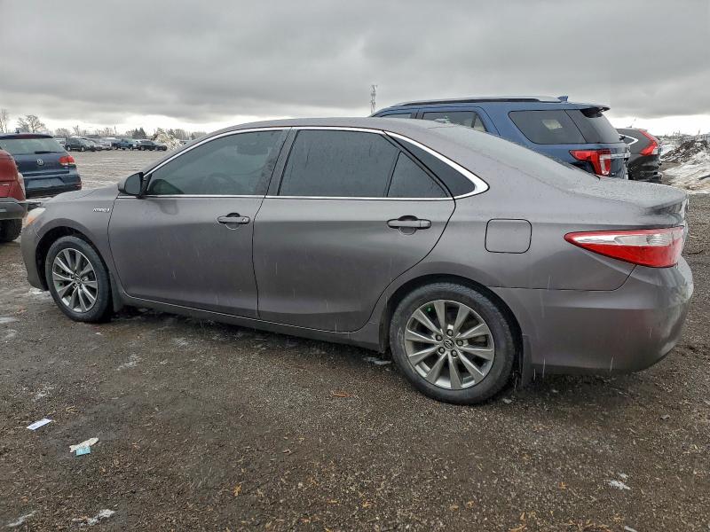 Фото 2 - TOYOTA CAMRY