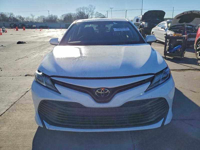 Фото 5 - TOYOTA CAMRY