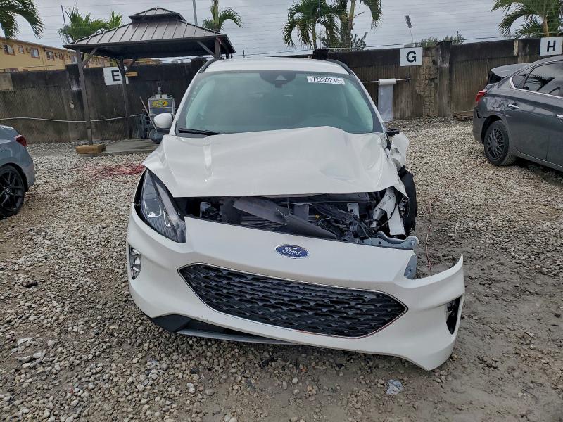 Фото 5 - FORD ESCAPE