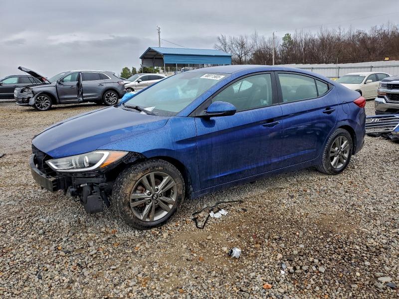 Фото 1 - HYUNDAI ELANTRA