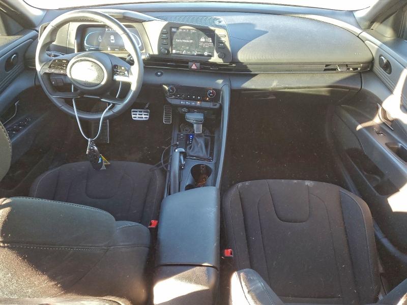 Фото 8 - HYUNDAI ELANTRA