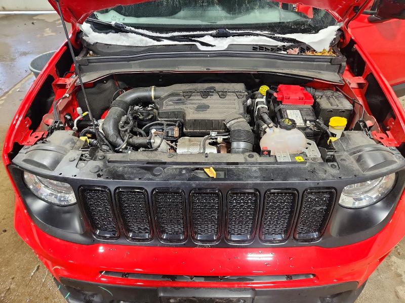 Фото 12 - JEEP RENEGADE A