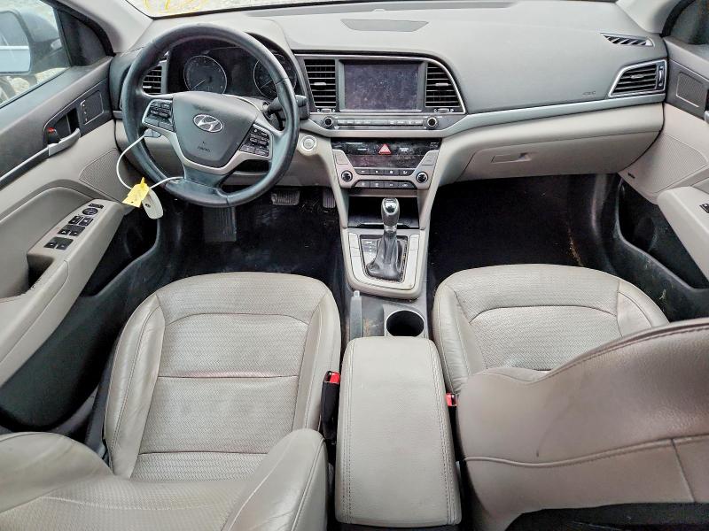 Фото 8 - HYUNDAI ELANTRA