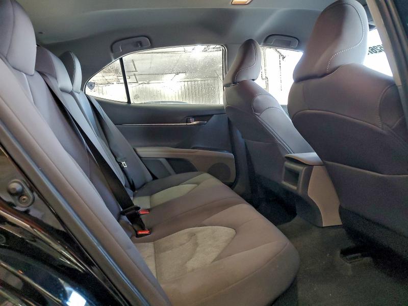 Фото 10 - TOYOTA CAMRY