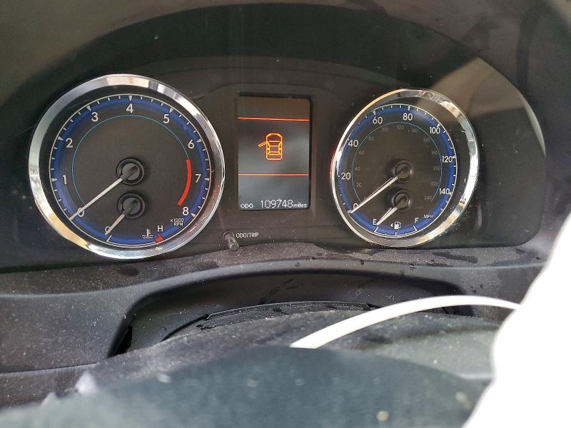 Фото 9 - TOYOTA COROLLA