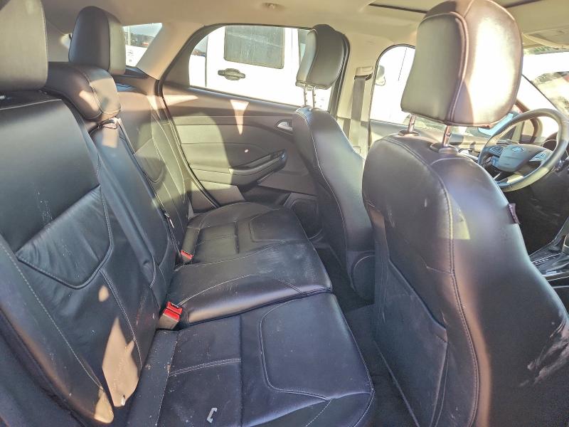 Фото 10 - FORD FOCUS