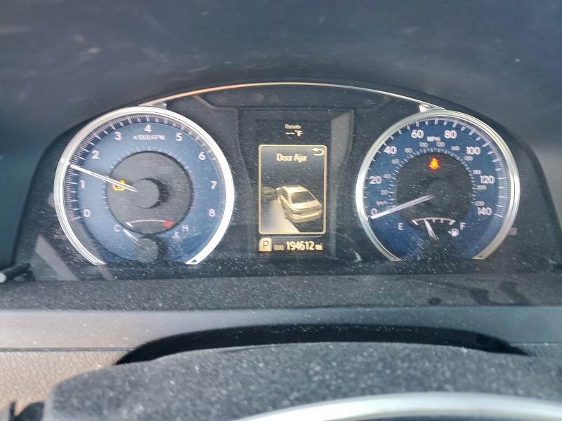 Фото 9 - TOYOTA CAMRY