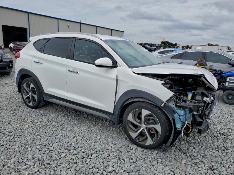 Фото 4 - HYUNDAI TUCSON