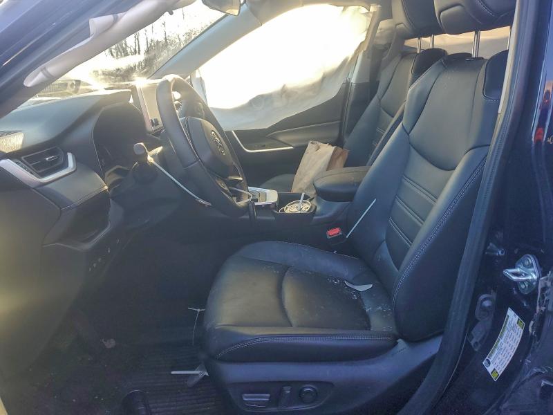 Фото 7 - TOYOTA RAV4