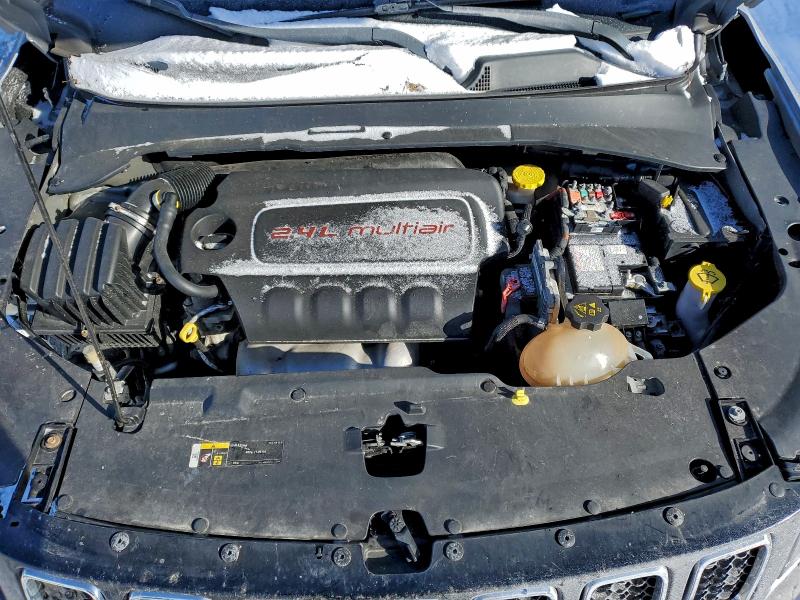 Фото 12 - JEEP COMPASS