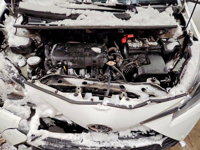 Фото 11 - TOYOTA YARIS