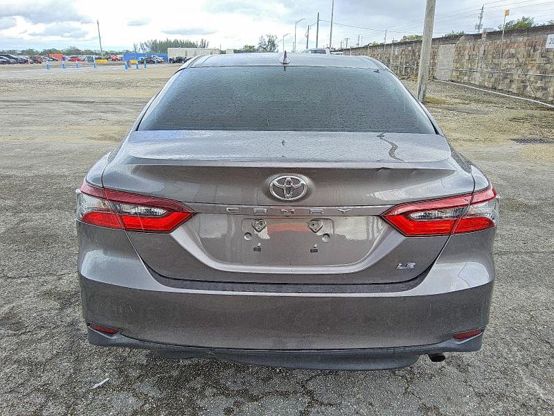 Фото 6 - TOYOTA CAMRY