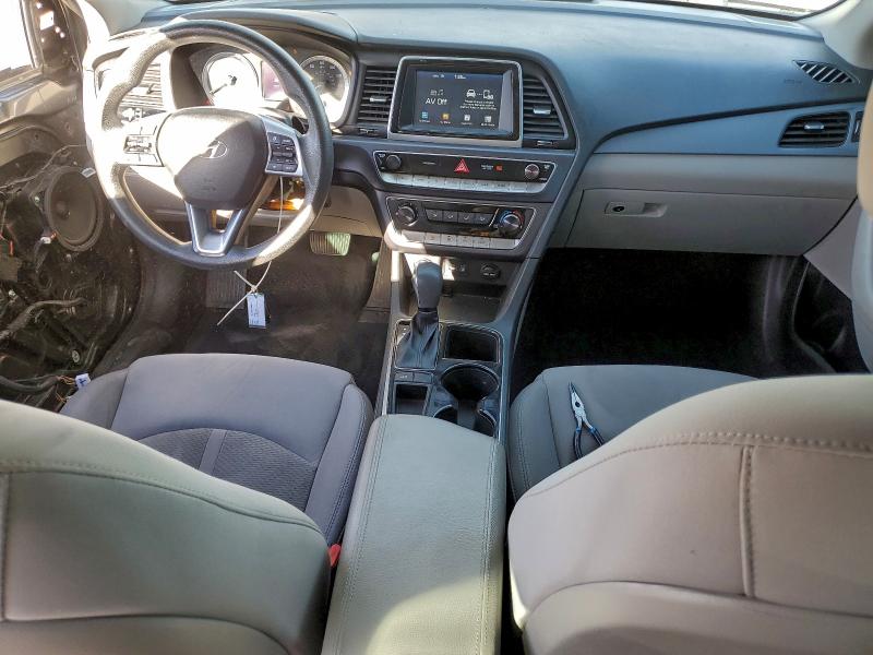 Фото 8 - HYUNDAI SONATA