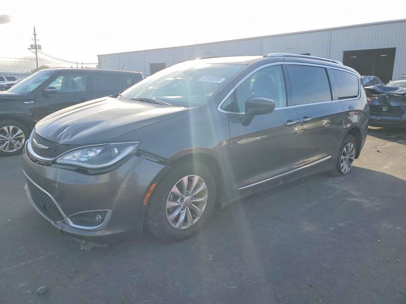 Фото 1 - CHRYSLER PACIFICA