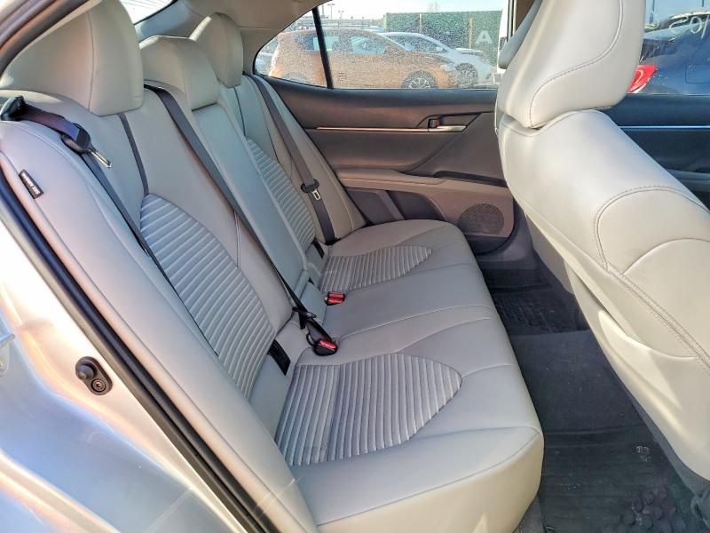 Фото 10 - TOYOTA CAMRY