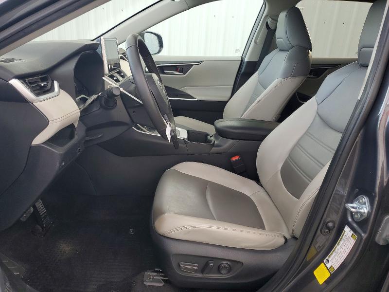 Фото 7 - TOYOTA RAV4