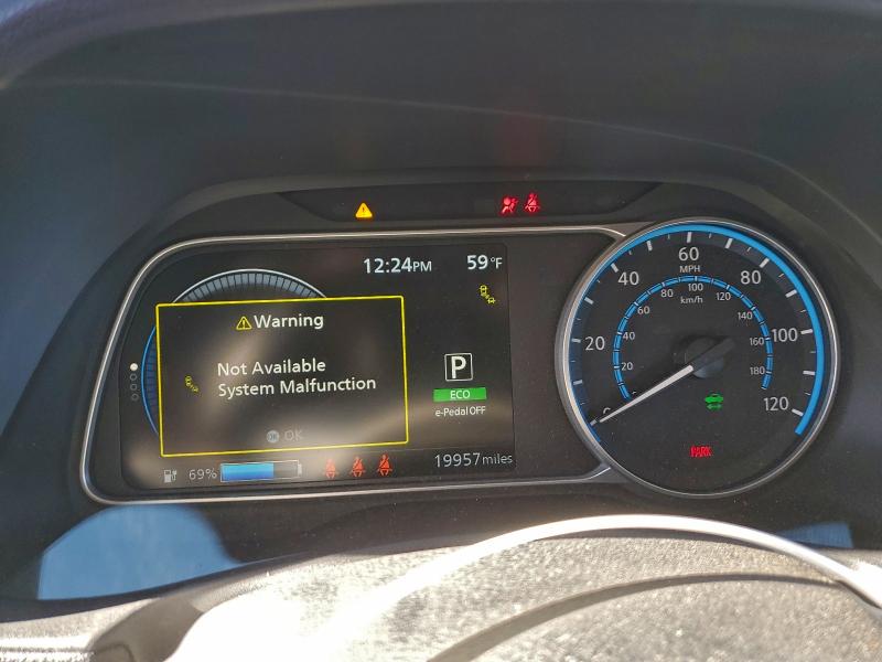 Фото 9 - NISSAN LEAF