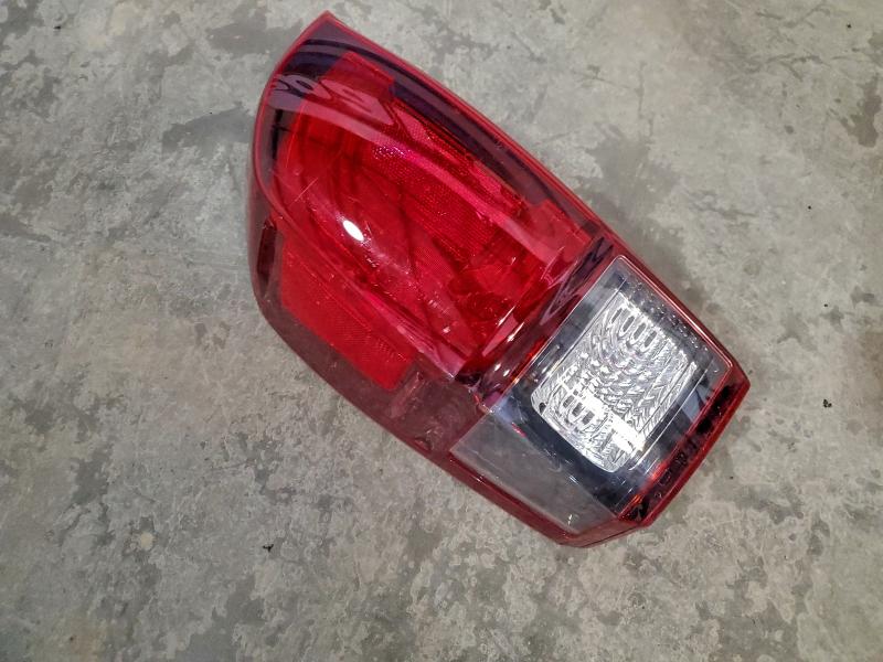 Фото 12 - TOYOTA TACOMA