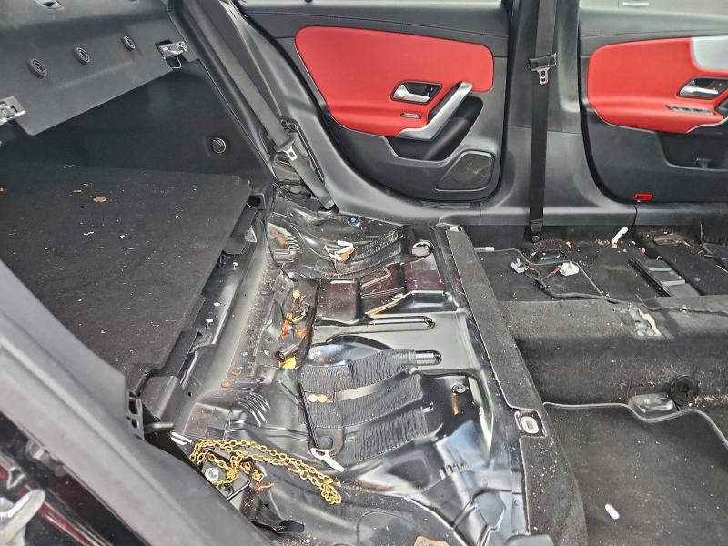 Фото 10 - MERCEDES-BENZ A-CLASS