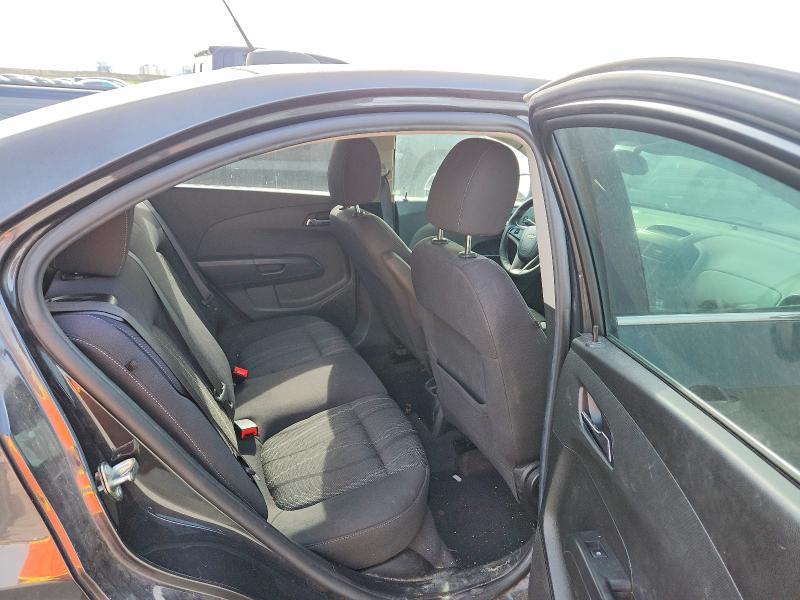 Фото 10 - CHEVROLET SONIC