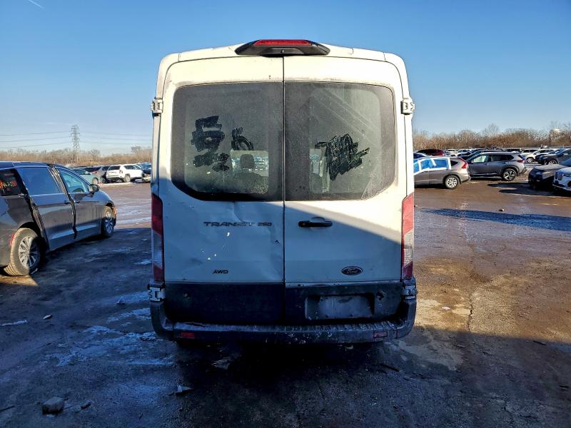 Фото 6 - FORD TRANSIT