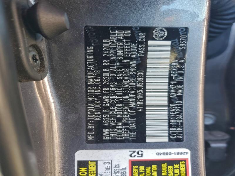 Фото 12 - TOYOTA CAMRY