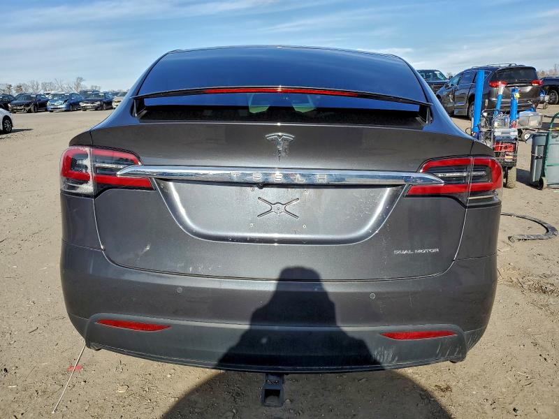 Фото 6 - TESLA MODEL X