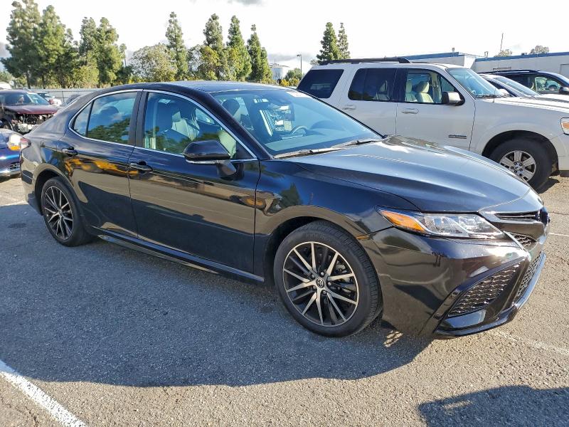 Фото 4 - TOYOTA CAMRY