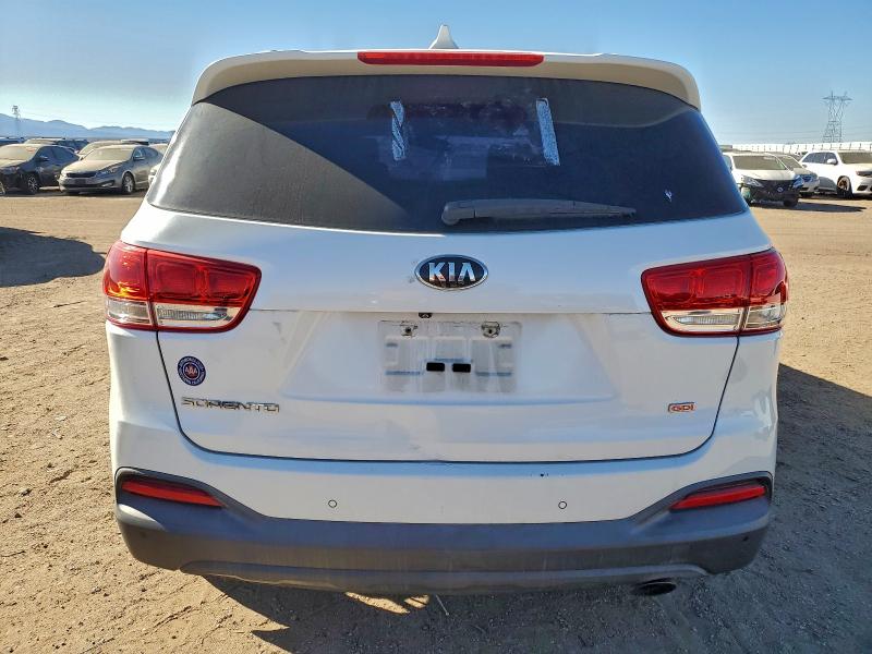 Фото 6 - KIA SORENTO