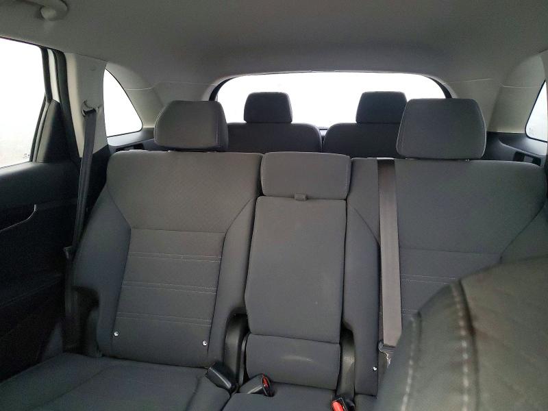 Фото 10 - KIA SORENTO