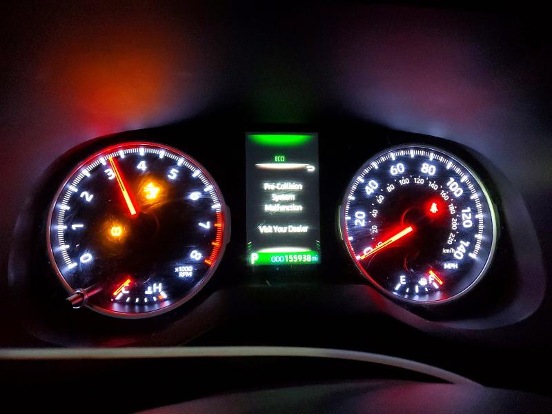 Фото 9 - TOYOTA RAV4