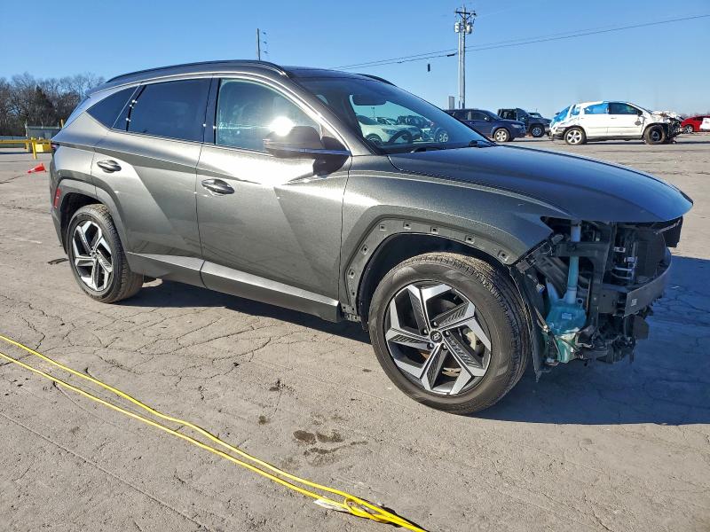 Фото 4 - HYUNDAI TUCSON