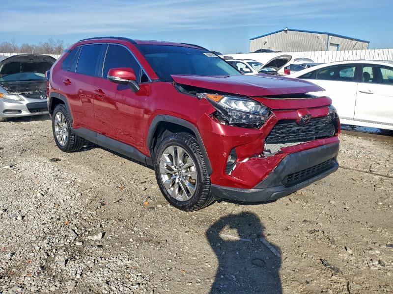 Фото 4 - TOYOTA RAV4