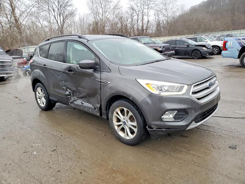 Фото 4 - FORD ESCAPE