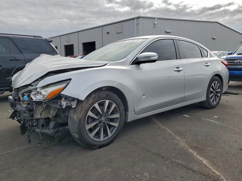 Фото 1 - NISSAN ALTIMA