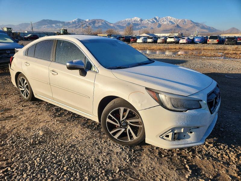 Фото 4 - SUBARU LEGACY