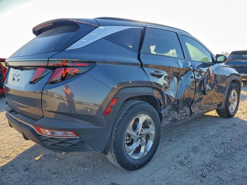 Фото 3 - HYUNDAI TUCSON