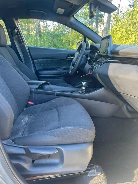 Фото 5 - TOYOTA C-HR