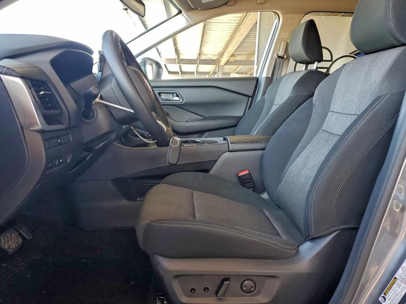 Фото 7 - NISSAN ROGUE