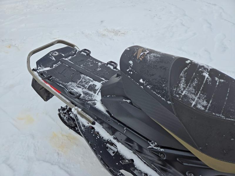 SKI-DOO SNOWMOBILE 2022