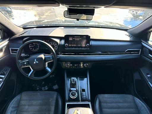 Фото 7 - MITSUBISHI OUTLANDER