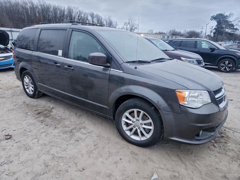 Фото 4 - DODGE CARAVAN