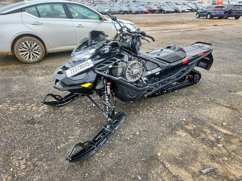2023 SKI-DOO SNOWMOBILE