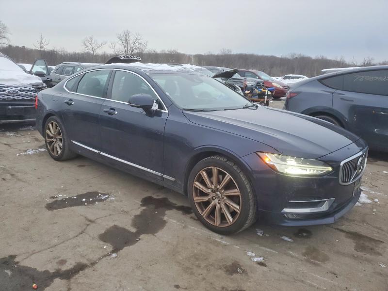 Фото 4 - VOLVO S90